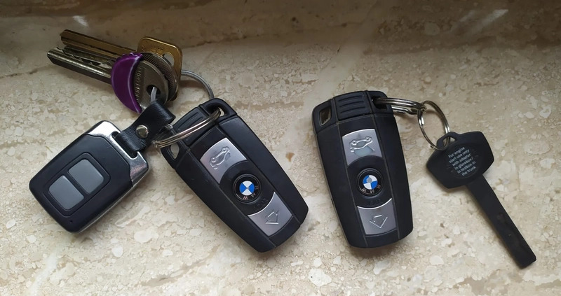 BMW Seria 5 cena 18000 przebieg: 431000, rok produkcji 2007 z Oświęcim małe 56